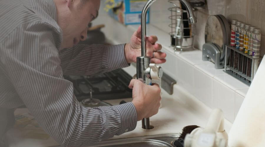 Professional bathroom faucet installation in Linn, MO